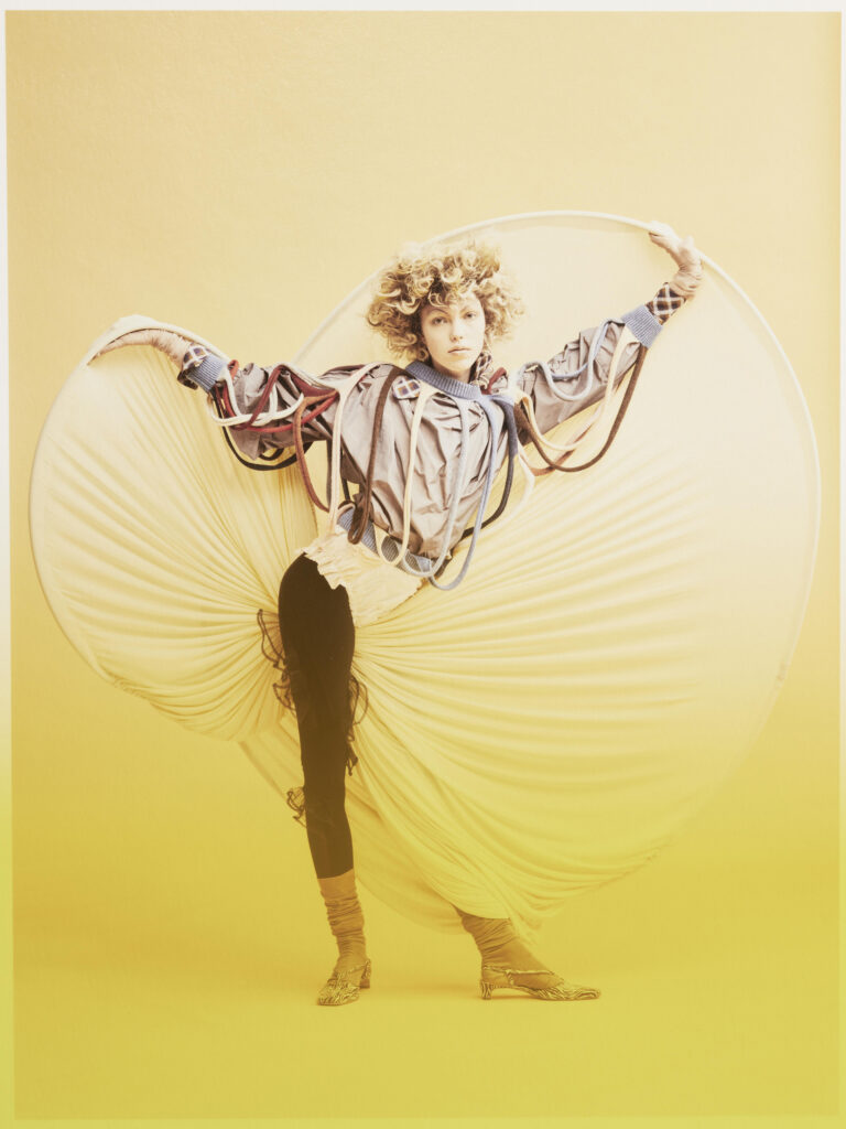 Conceptual fashion editorial set design for Revue by Paris-based set designer Nara Lee (Nara Lee Studio)