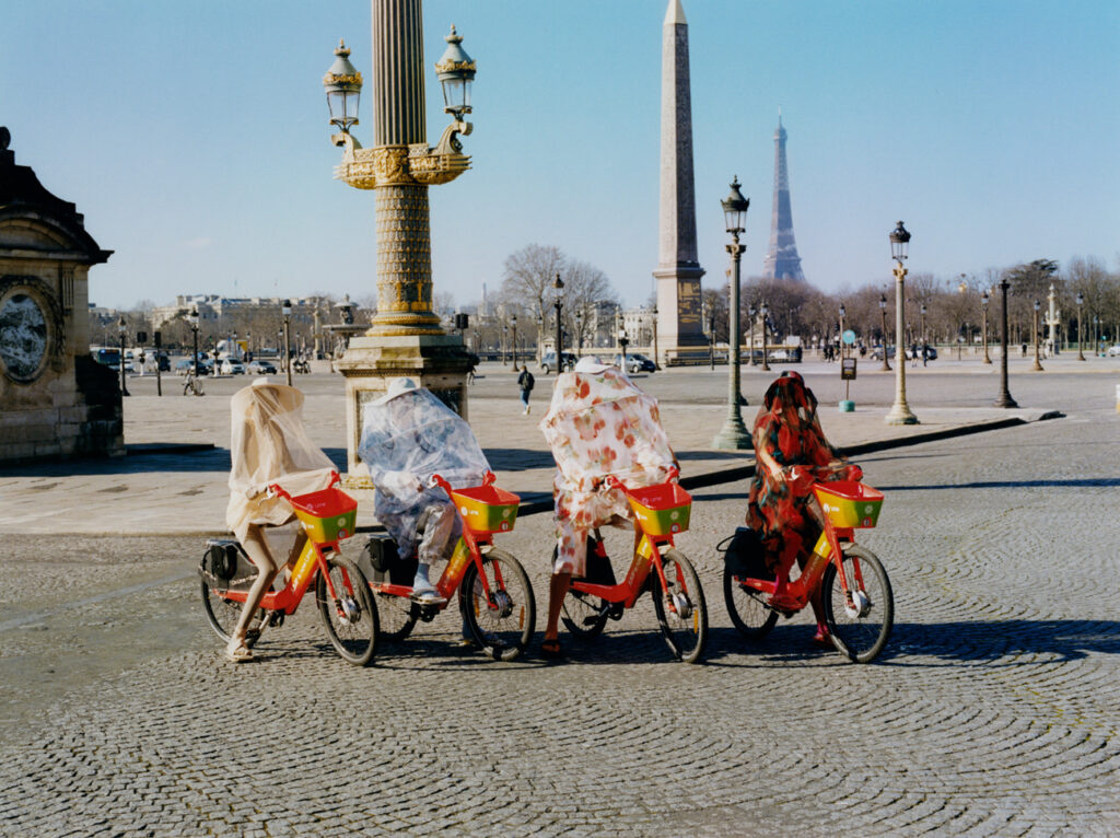 Conceptual fashion editorial set design with graphic styling details for SSAW by Paris-based set designer Nara Lee (Nara Lee Studio)
