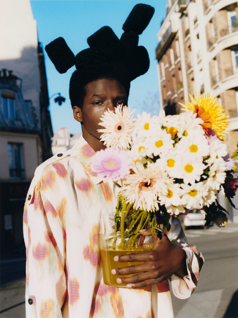 Graphic basketball court set design for SSAW editorial by Paris-based set designer Nara Lee (Nara Lee Studio)