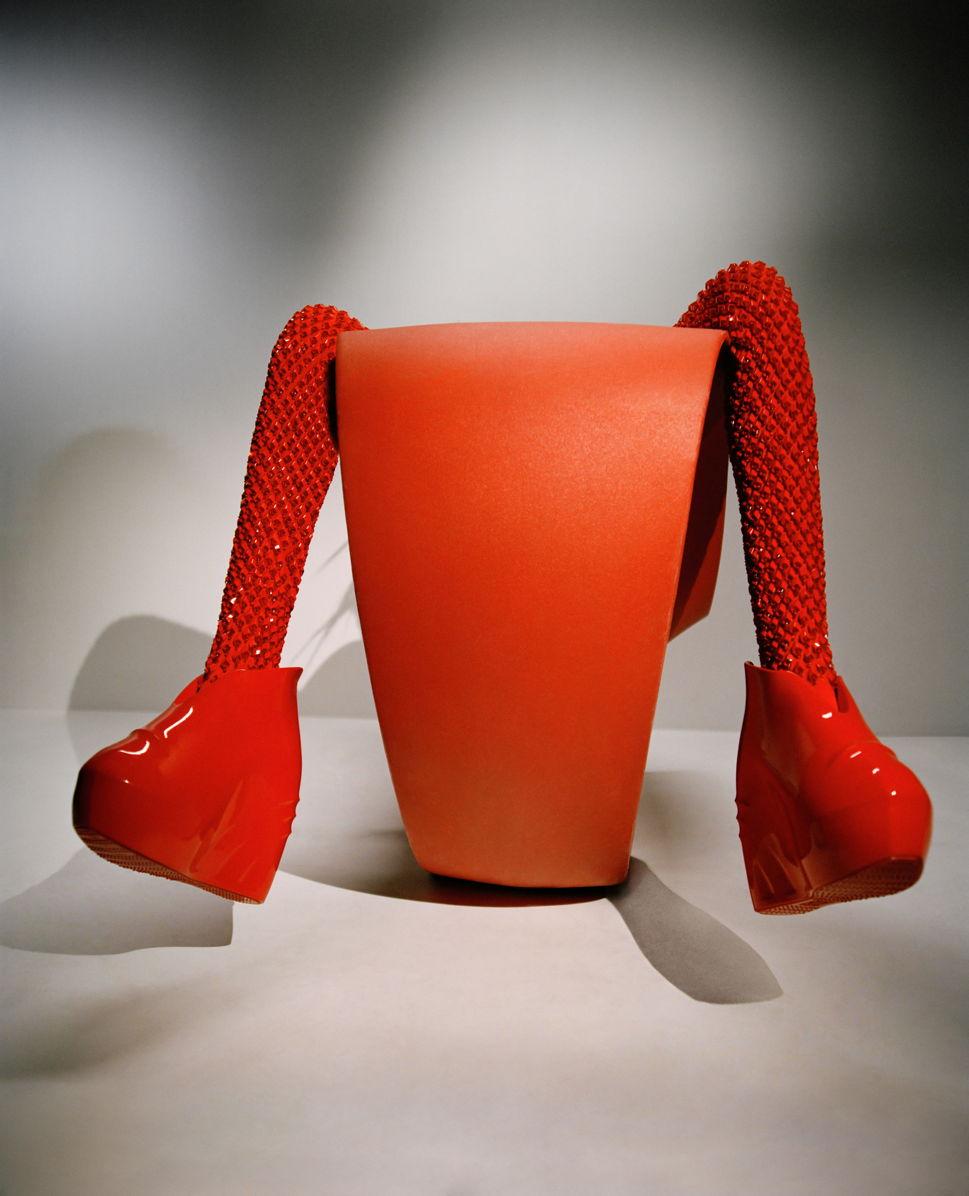 Bold and graphic set design for fashion editorial in Re-Edition by Paris-based set designer Nara Lee (Nara Lee Studio)