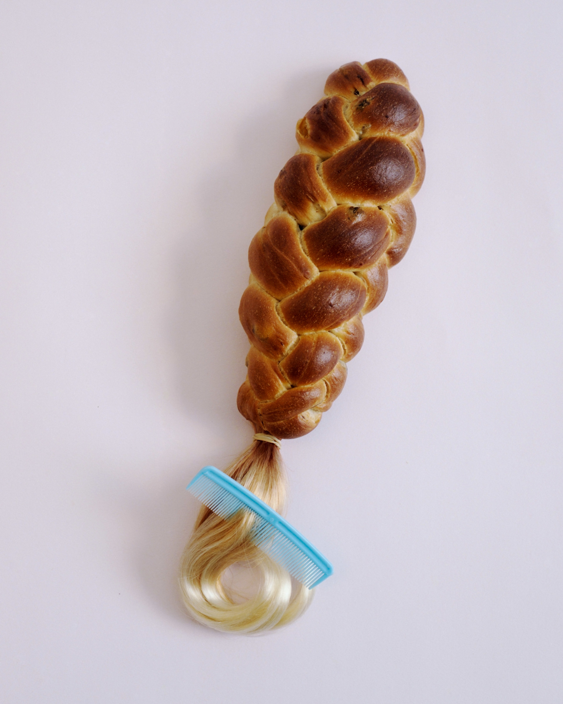 Colorful still life set design for Tools Magazine by Paris-based set designer Nara Lee (Nara Lee Studio)