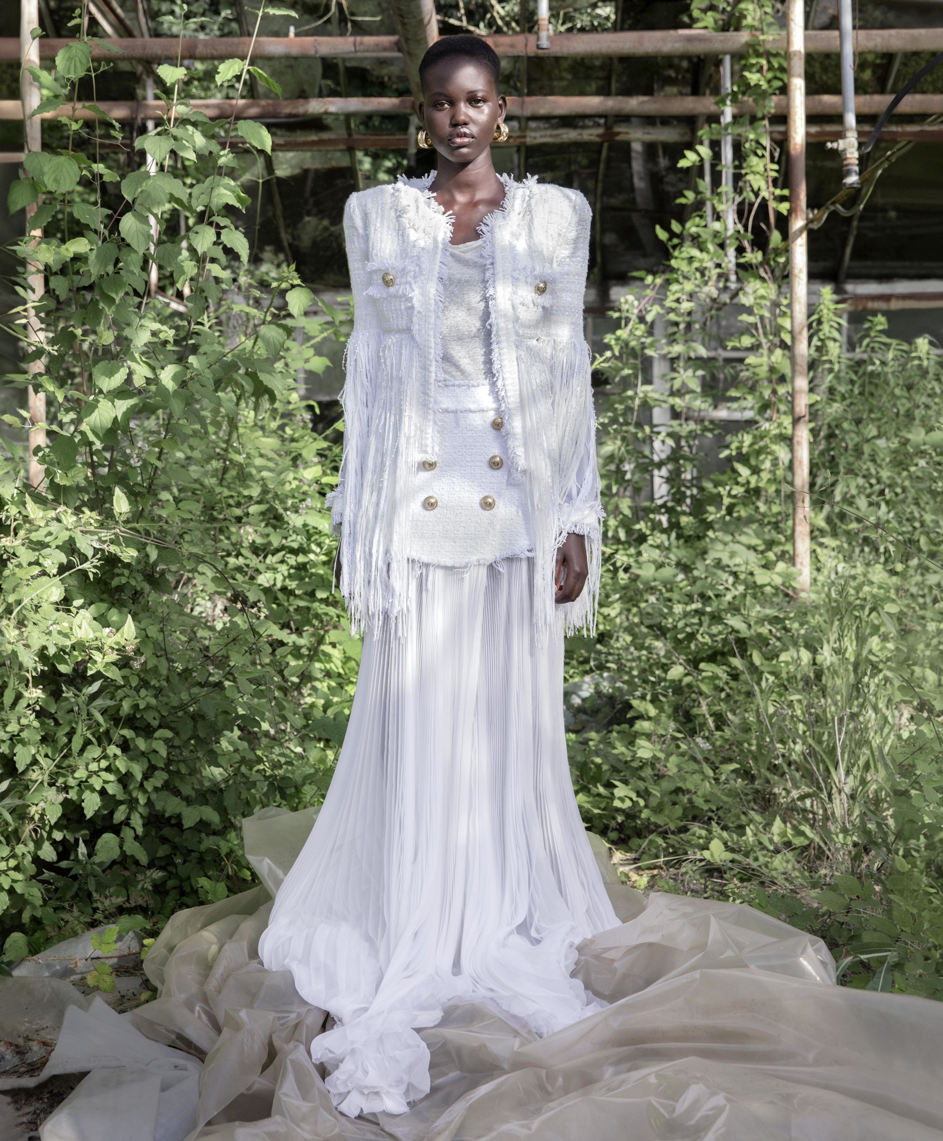 Contemporary set design for Vogue US fashion editorial by Paris-based set designer Nara Lee (Nara Lee Studio)